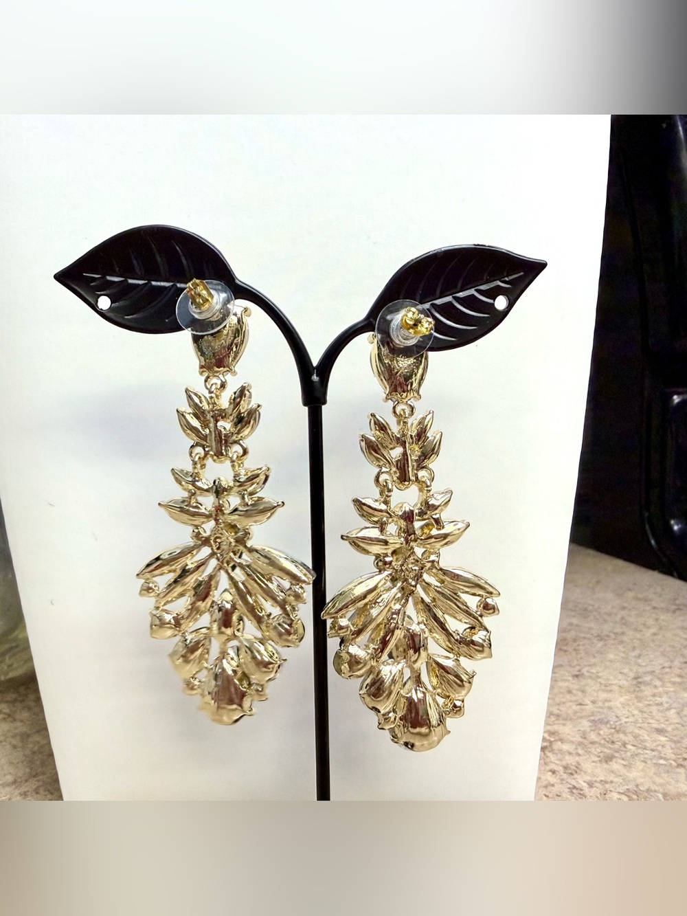 Aurora Borealis iridescent crystals chandelier earrings. - Picture 4 of 4